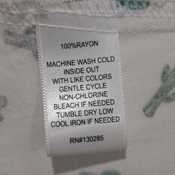 Per Se Size Medium Cactus Print White Button Up Tunic Long Sleeve - Picture 9 of 11